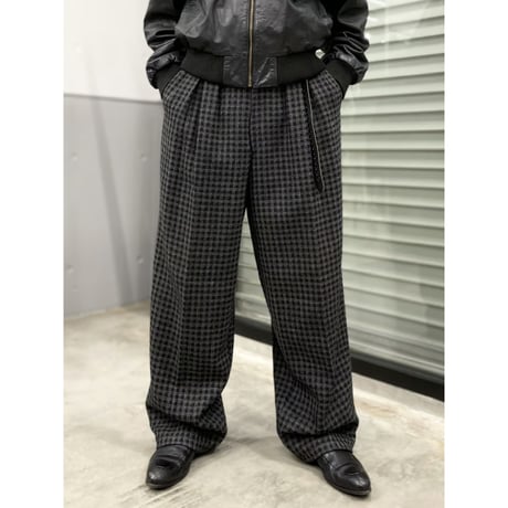 1990's Wide silhouette 3tuck slacks pants