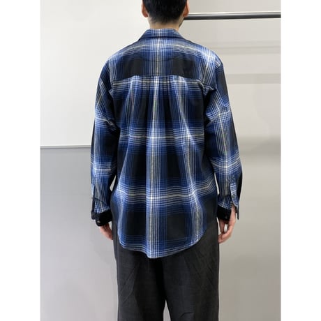 1980's "Liz wear"  Open collar plaid shirt