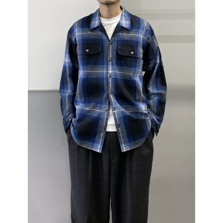 1980's "Liz wear"  Open collar plaid shirt