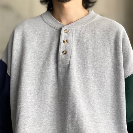 1990's Henley necked sweat shirt