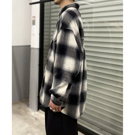 Late-1980's "Liz wear" L/S Ombre patterned wool shirt