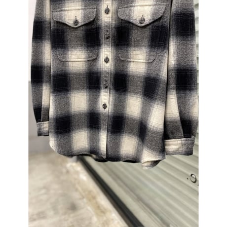 Late-1980's "Liz wear" L/S Ombre patterned wool shirt