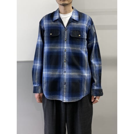 1980's "Liz wear"  Open collar plaid shirt