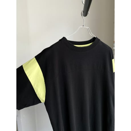 1990's Black × Yellow two-tone color Tee