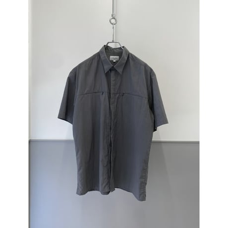 2000’s nylon zip pocket shirt