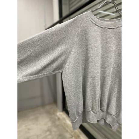 1990's Wide & Short silhouette raglan sleeve sweat shirt