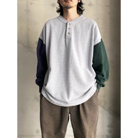 1990's Henley necked sweat shirt