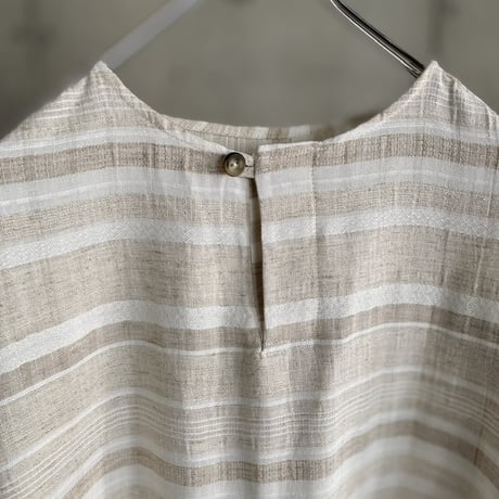 1980's Jacquard fabric Loop collar design cut & sew