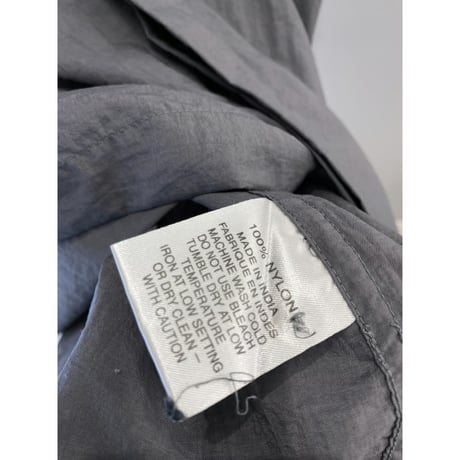 2000’s nylon zip pocket shirt