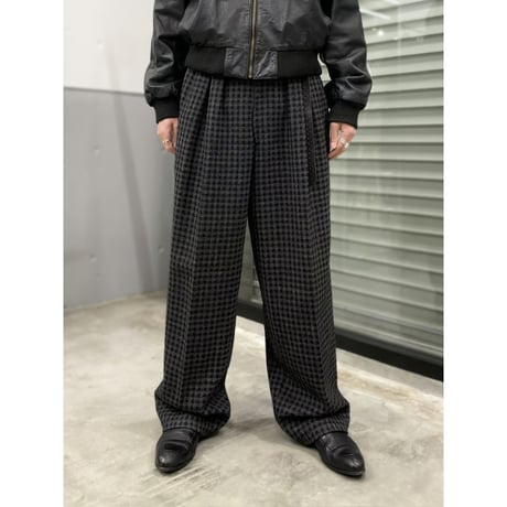 1990's Wide silhouette 3tuck slacks pants
