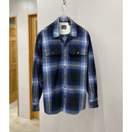 1980's "Liz wear"  Open collar plaid shirt