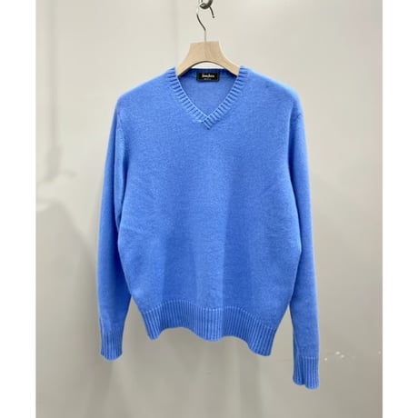 "Neiman Marcus" Cashmere knit sweater