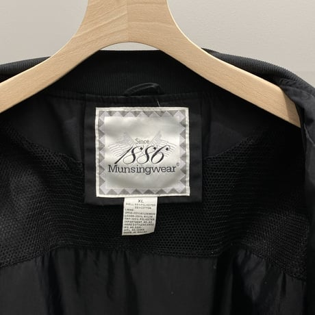 1990's-2000's Black color cup shoulder jacket
