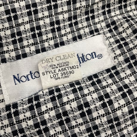 1990's Acetate/Rayon plaid patterned cropped jacket