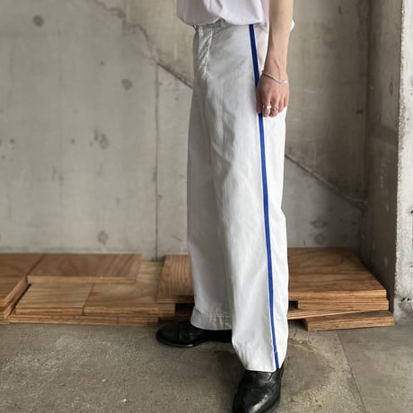 1960’s side line design cotton white pants