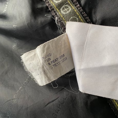 2000's "GAP" Embroidery design Down jacket
