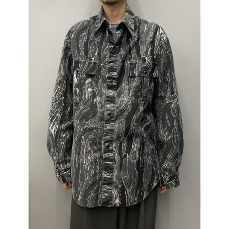 1990's Realtree camouflage long sleeve shirt