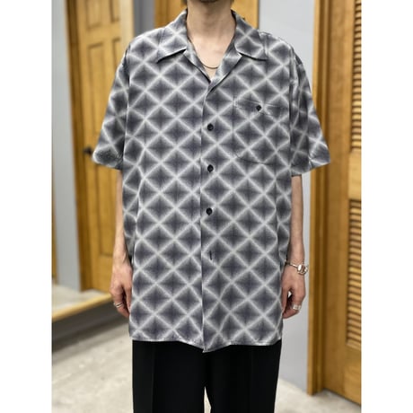 1990's Open collar plaid shirt