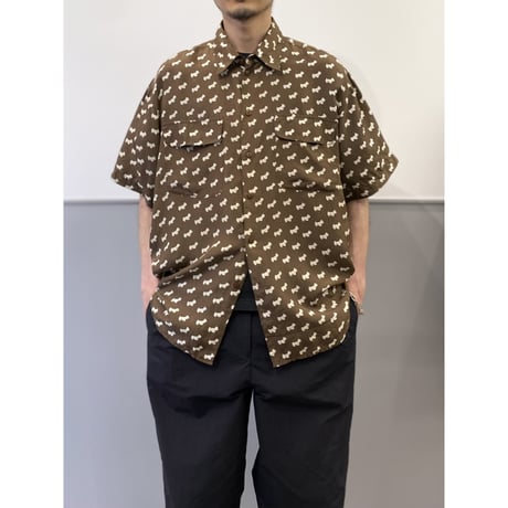 1990's Silk fabric DOG printed short sleeve shirt