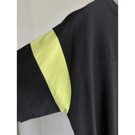 1990's Black × Yellow two-tone color Tee