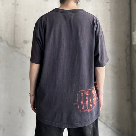 2000's "OAKLEY" Sunfaded printed Tee