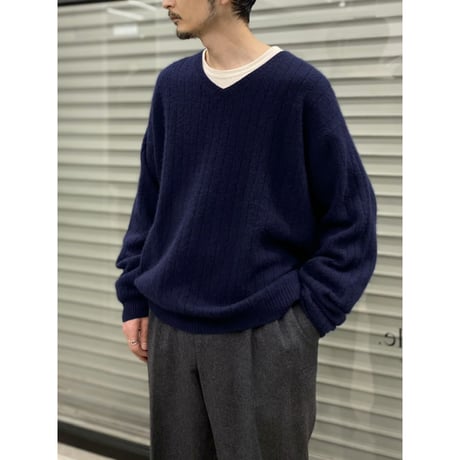1990's "GEOFFREY BEENE" Cashmere knit sweater