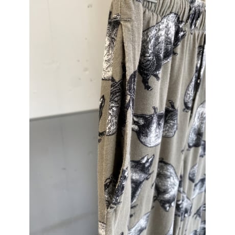 PIG Pattern relaxing pants with Pocket