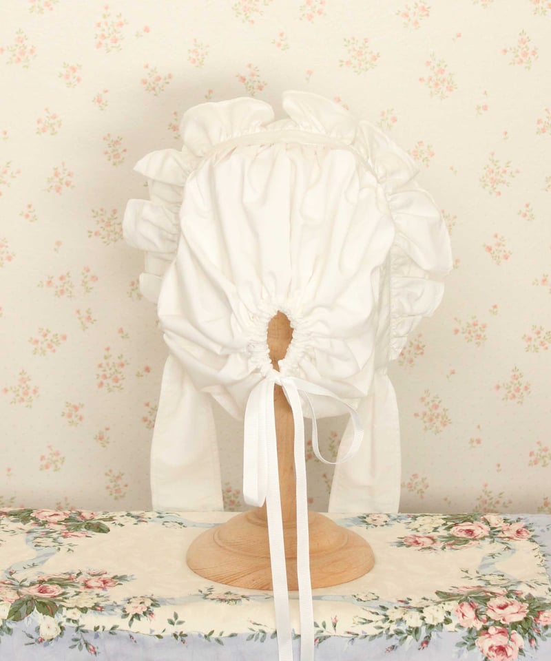 後リボンフルボンネットGoth edition ホワイト | HERHUM