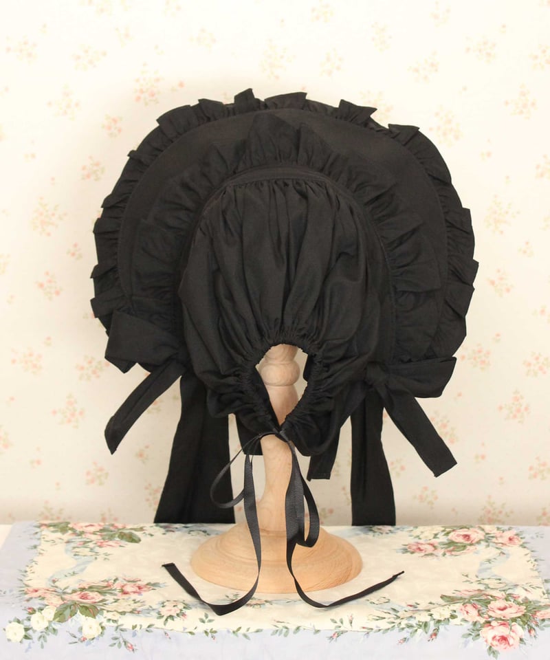 おりぼんちゃんフルボンネット ブラック×ホワイト | HERHUM