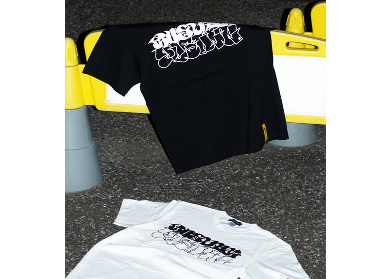 予約商品】yosumi Tshirt 2024 (White/Black)【M/L/XL/X