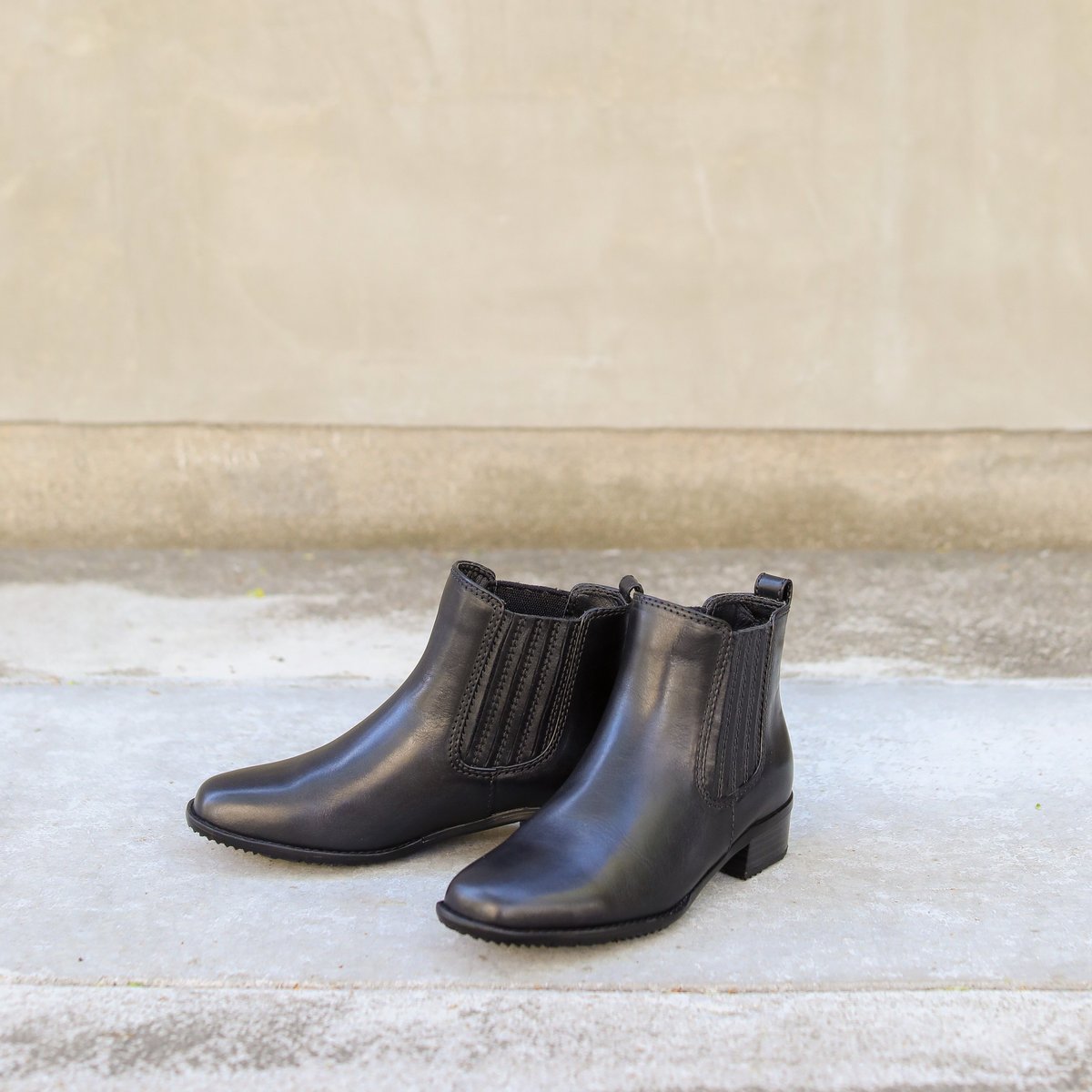 SOJI 本革サイドゴアブーツ | THE SHOES STOCK