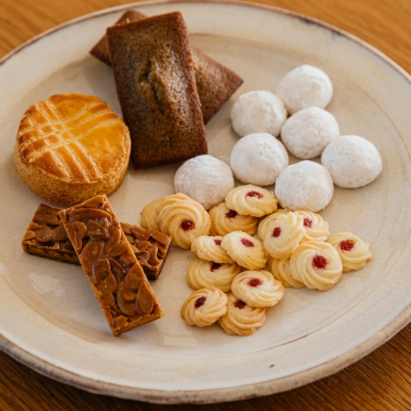 焼き菓子詰め合わせ 15個入り 【お取り寄せ】 | カヌレと焼き
