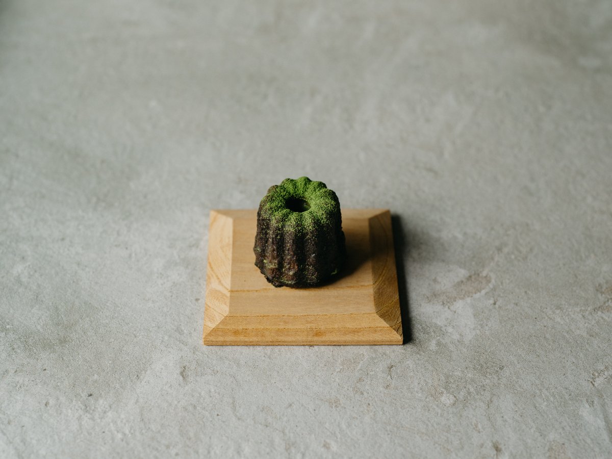 かぬれページ　納期10月中旬頃 10月の季節のカヌレ「ナッツショコラ」と「かぼちゃ」が、10月2