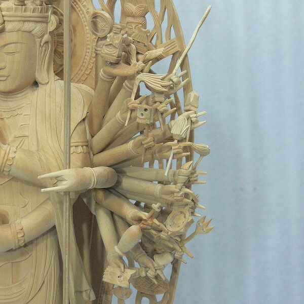 仏像☆柘植材 十一面千手観音菩薩像7寸立☆飛天後背 | お仏壇