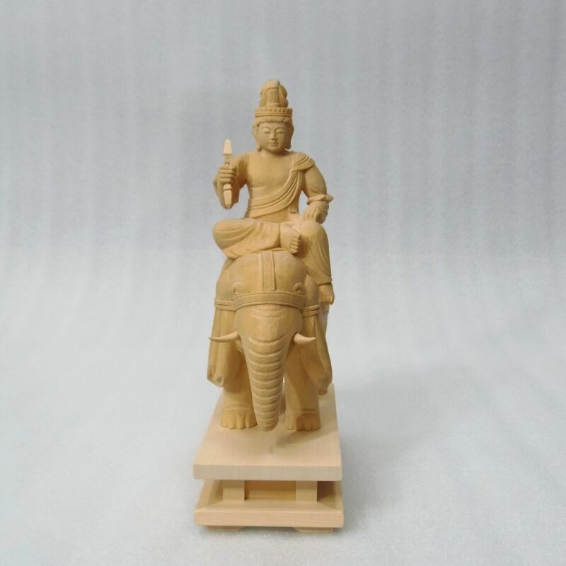 蔵出し特価ノミ跡手彫りヒバ材 帝釈天像2.2寸 総高さ約22.5cm 仏像☆ヒバ材 帝釈天像2.2寸 総高さ：約22.5cm | お仏壇・お墓の三界堂