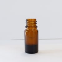 遮光ガラス瓶　茶色　5ml