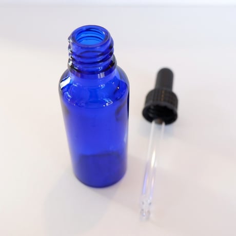 スポイトキャップ付遮光ガラス瓶　青色　30ml