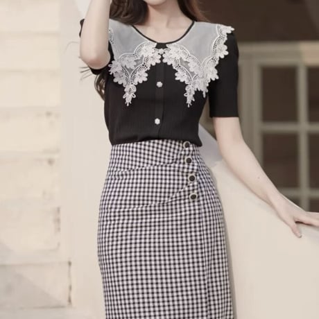 black×white girly tops