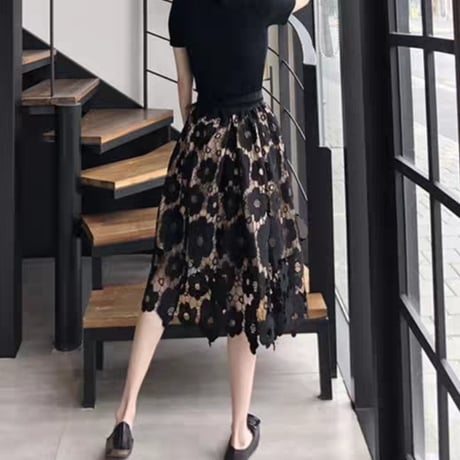 black flower beige skirt