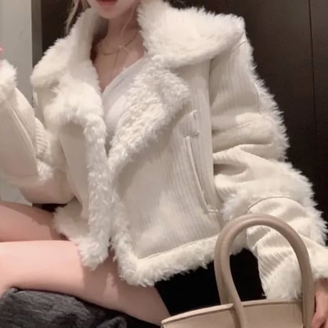 愛咲マリン様ご着用♡コーデュロイボアコート