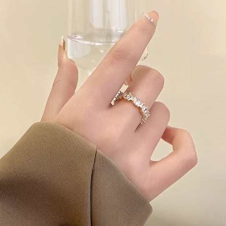 bucket crystal ring