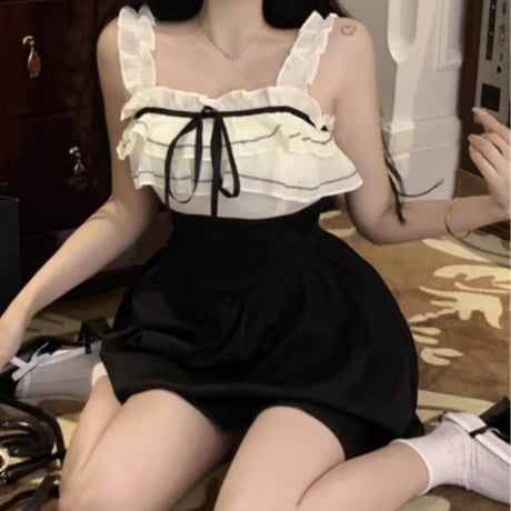 Girly docking monotone op