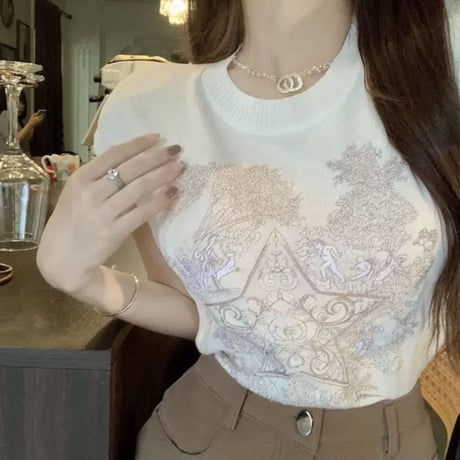 star 刺繍ノースリーブトップス