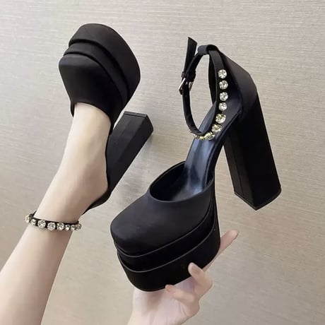クリスタルビジュー厚底パンプス
