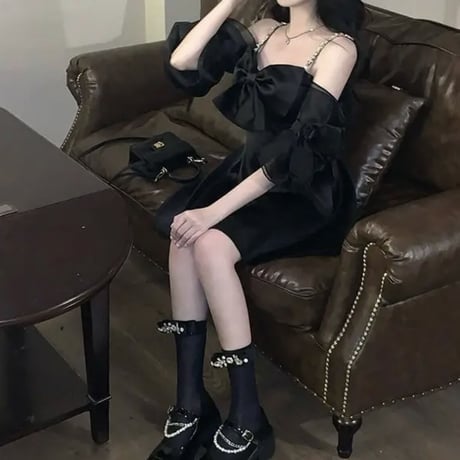 ビジューストラップリボンblackワンピ
