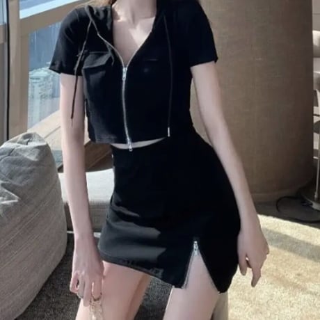 ファスナーデザイン半袖セットアップ