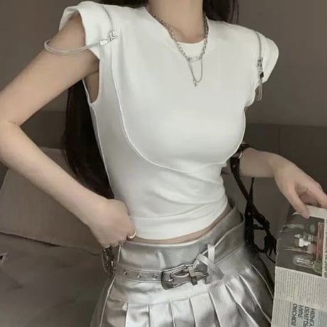 shoulder fastener design tops