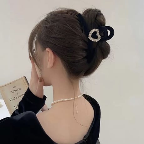 キラキラモチーフヘアクリップ2種