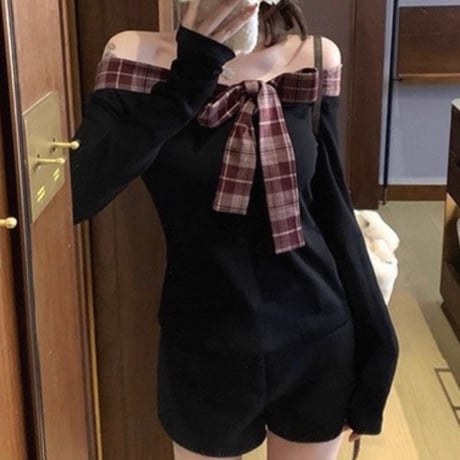 Plaid Ribbon Off Shoulder Knit Top 2色