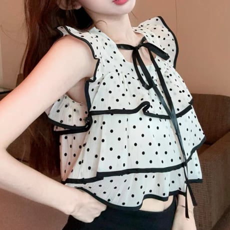 ゆなちゃん様ご着用♡ドットフリルノースリトップス